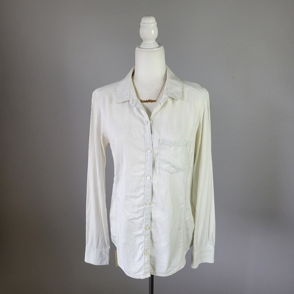 CASLON // bleach wash long sleeved button down shirt top